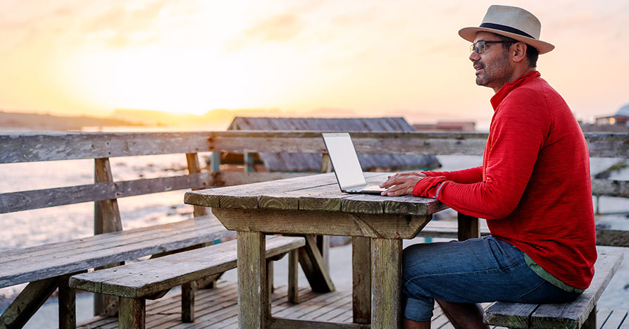 Mobiles Arbeiten: 8 Tipps für Sicherheit & Datenschutz unterwegs